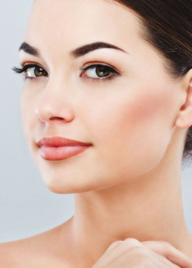 مستحضرات تجميل طبيعية للبشرة المختلطة