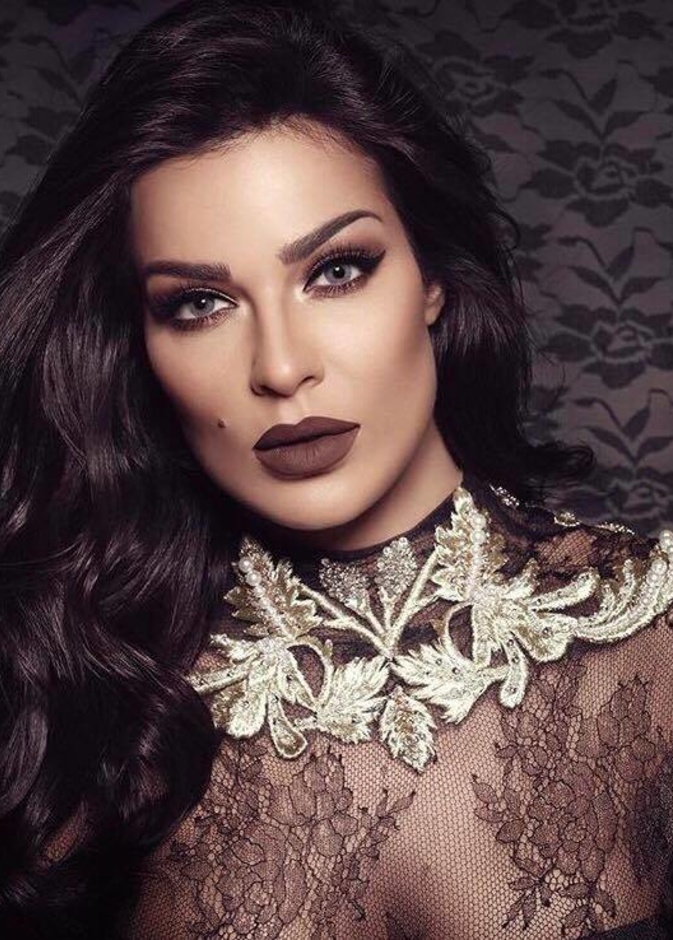 مكياج برونزي مع نادين نجيم