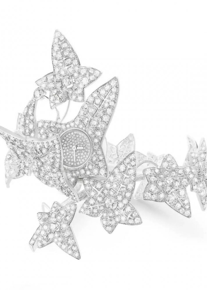 ساعة فان كليف آند أربلز من الذهب والماس