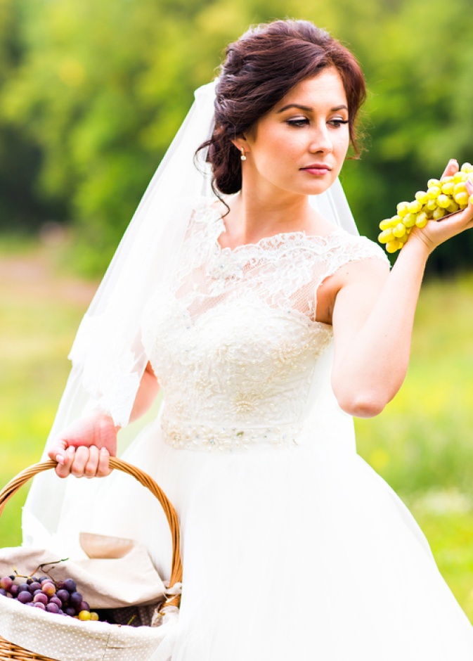 قاومي تساقط شعرك بتناول العنب