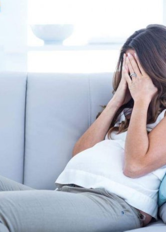 كيف تضر الحالة النفسيه للام الحامل بالجنين