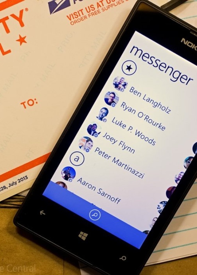 فيسبوك توقف خدمات ماسنجر عن عدد من الهواتف