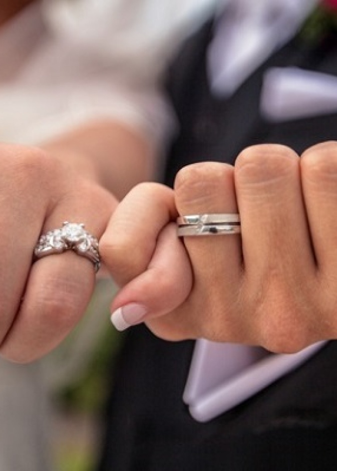 تزوّج ثلاثاً واحصل على الرابعة هدية