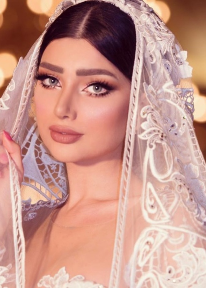 مكياج ناعم من نورة بوعوض بالآيلاينر المجنّح