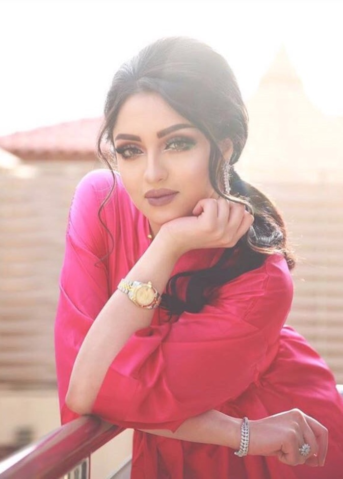 هلا حولت هوايتها لمهنة احترافية