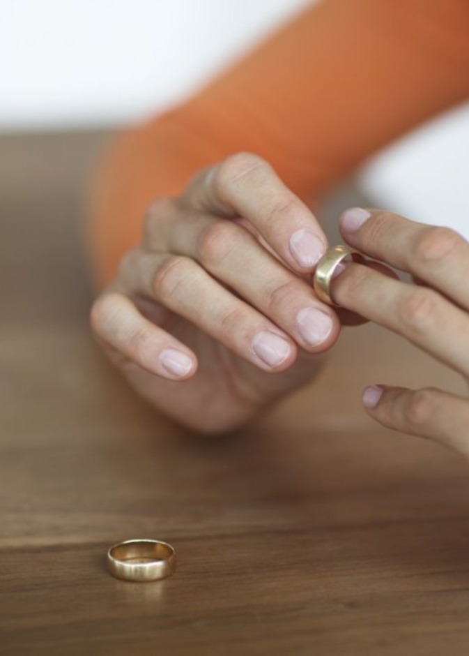 سعودي خلعته زوجته فمات قهرا