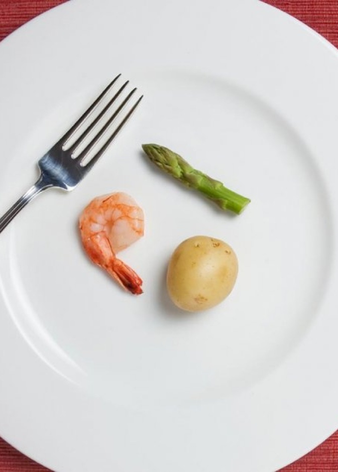 لا غنى عن تناول الماء لكن ليس مع الوجبات على مدار اليوم