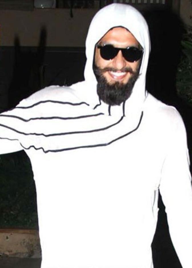 رانفير سينغ لست بمثل جنون ليدي جاجا.