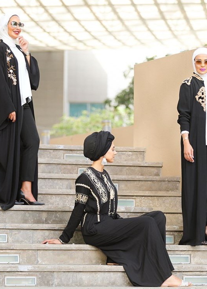 بلقيس بو صخر وأزياء رمضانية أنيقة ومتجددة