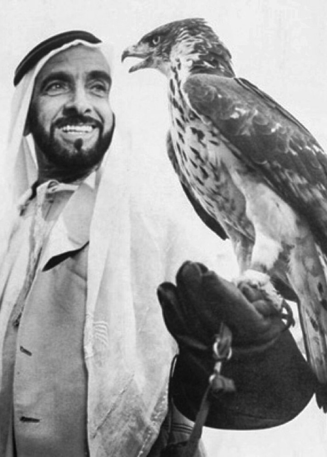 الشيخ زايد بن سلطان مؤسس دولة الإمارات العربية المتحدة