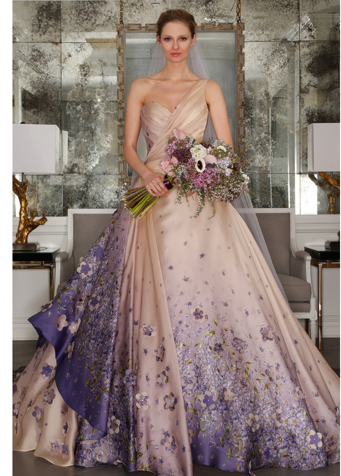 فساتين زفاف ملونة