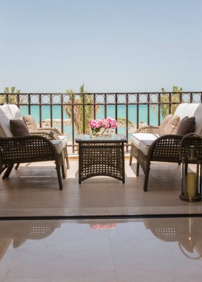 اطلالات ساحرة من داخل غرف فندق انتركونتيننتال