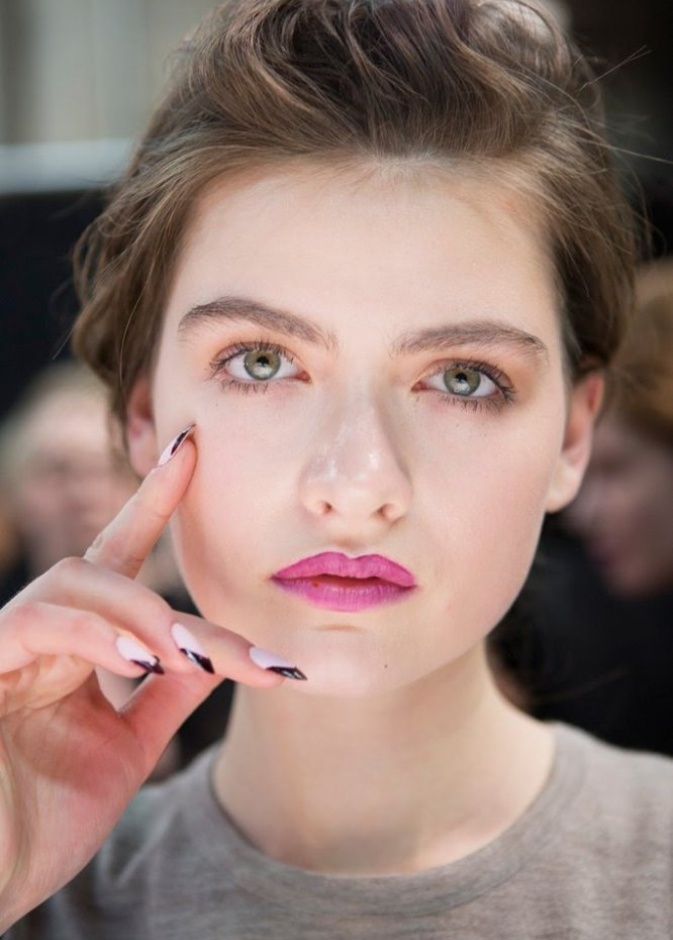 مناكير شتاء 2017 بطرق جريئة