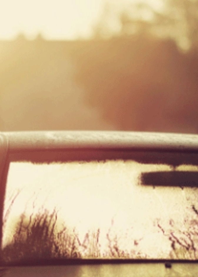 الطفلتان صعدتا إلى السيارة بهدف اللعب