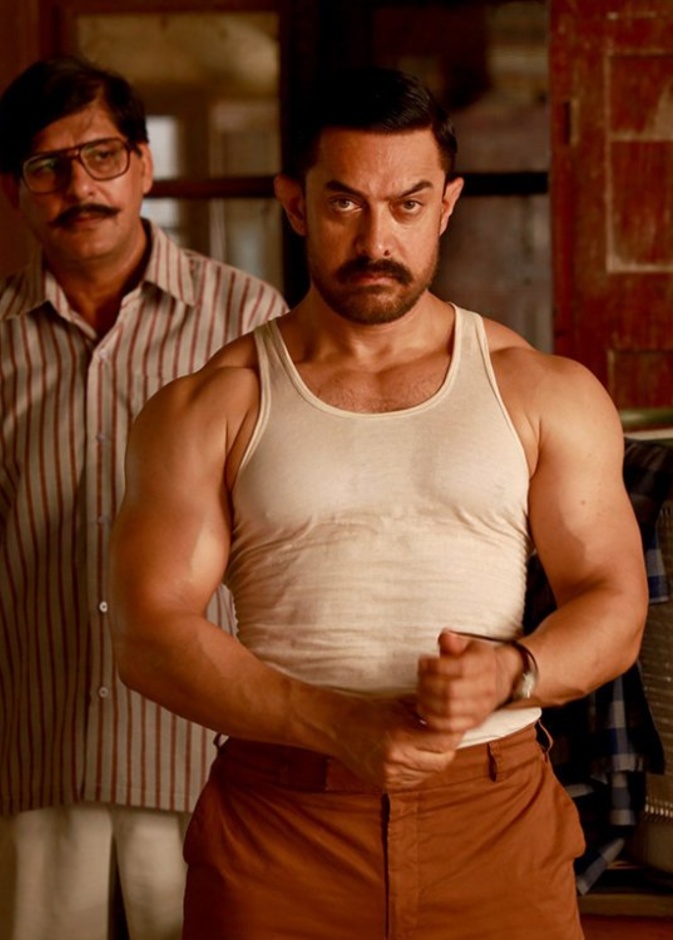 فيلم عامر خان يدخل نادي الأفلام الهندية التي تجاوزت أرباحها ألف كرور روبية