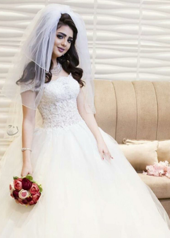 بدلة عروس من تصميم سارة السبيعي