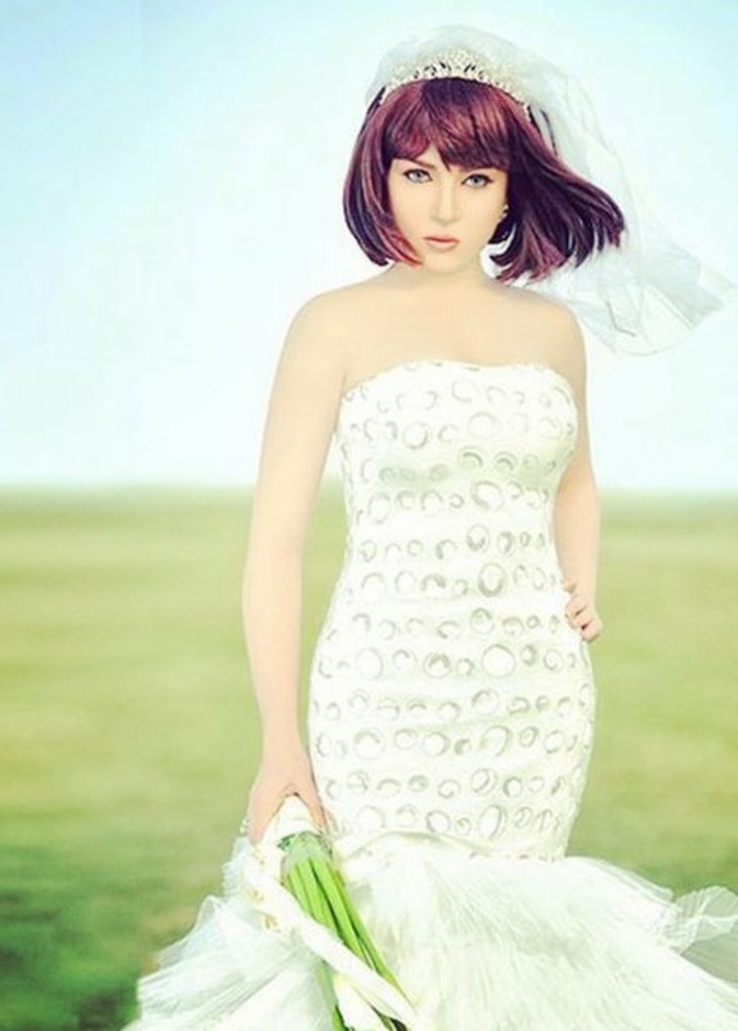 سارة سلامة خضعت لجلسات تصوير بفستان الزفاف