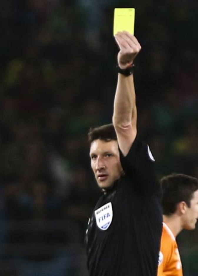 الحكم فالنتين كوفالينكو