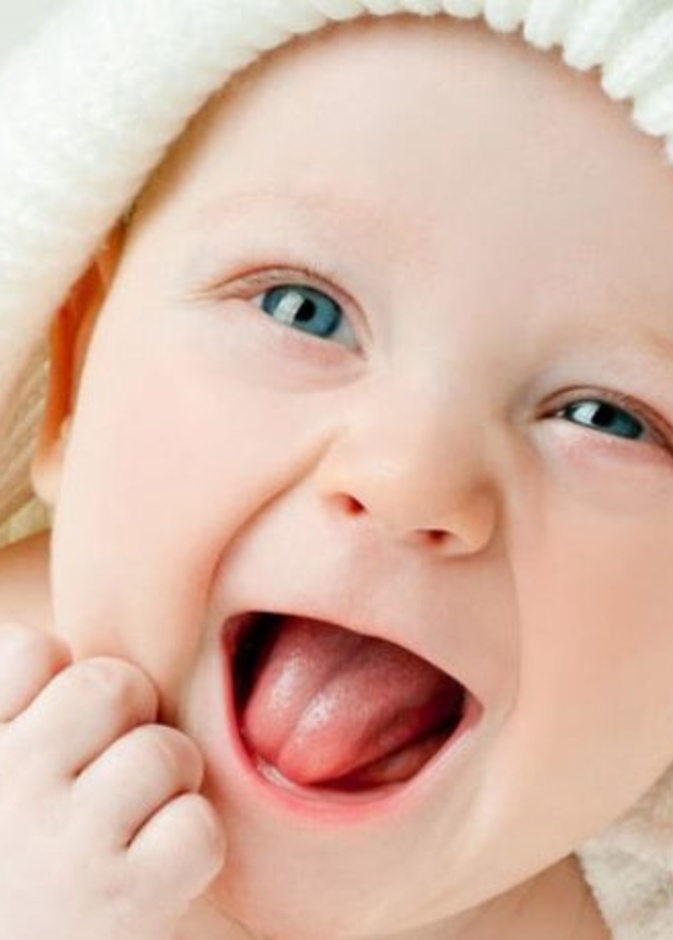 اسباب فطريات الفم عند الاطفال و طرق علاجها