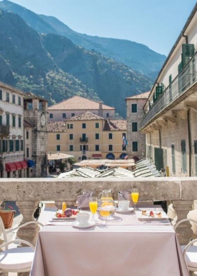 اطلالة فندق كاترو البوتيكي