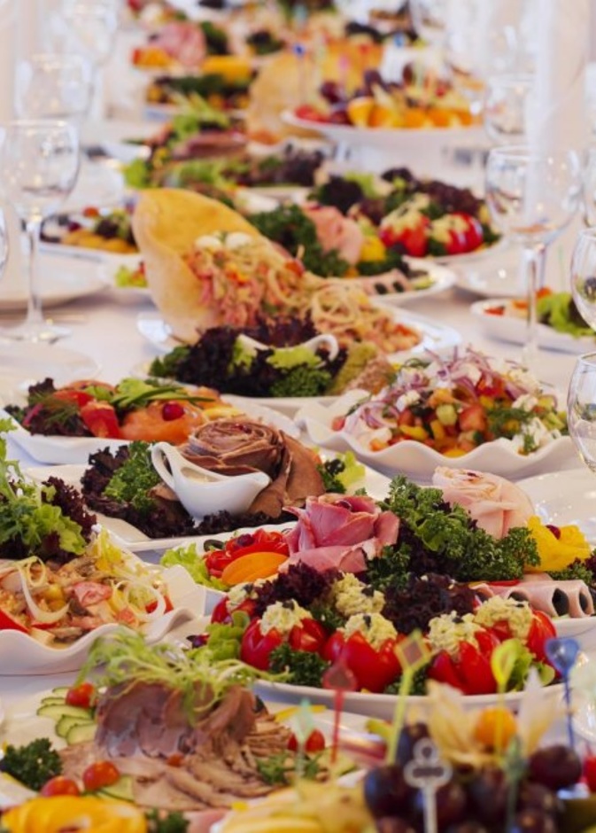 تأني في اختيار اطباق العرس