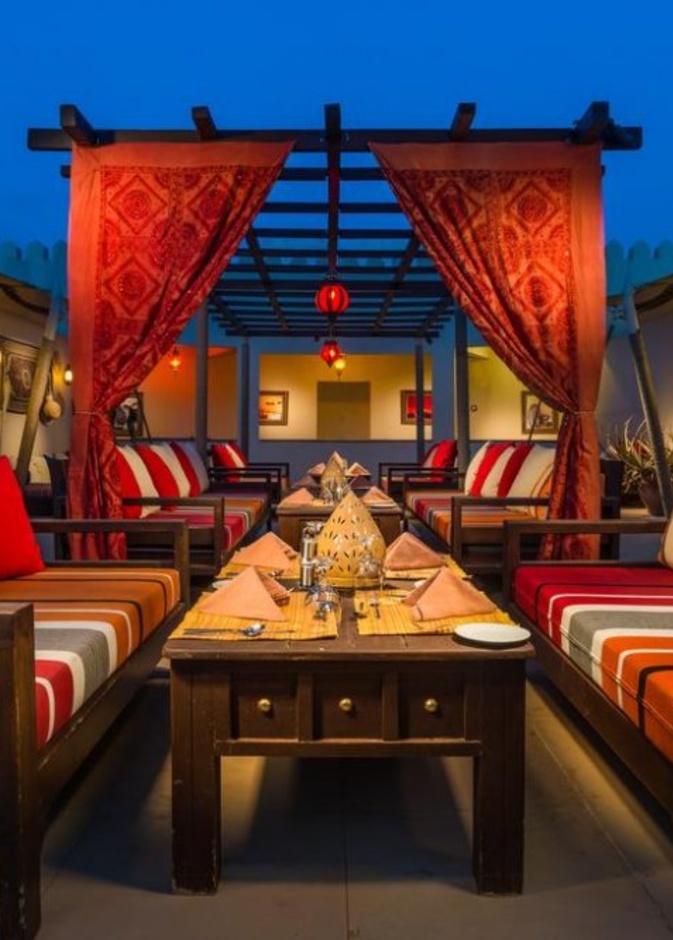 سحر جبال سويسرا يجتذب عشاق التخييم