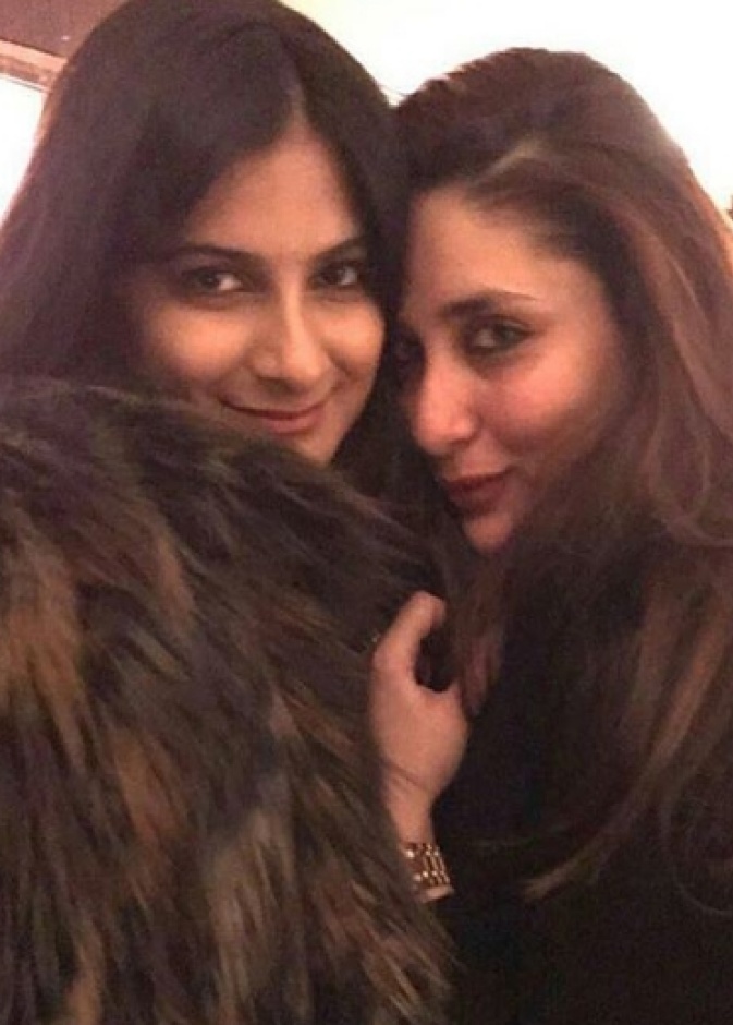 كاريشما كابور و كارينا كابور في رحلة تسوق