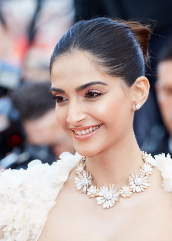 سونام كابور