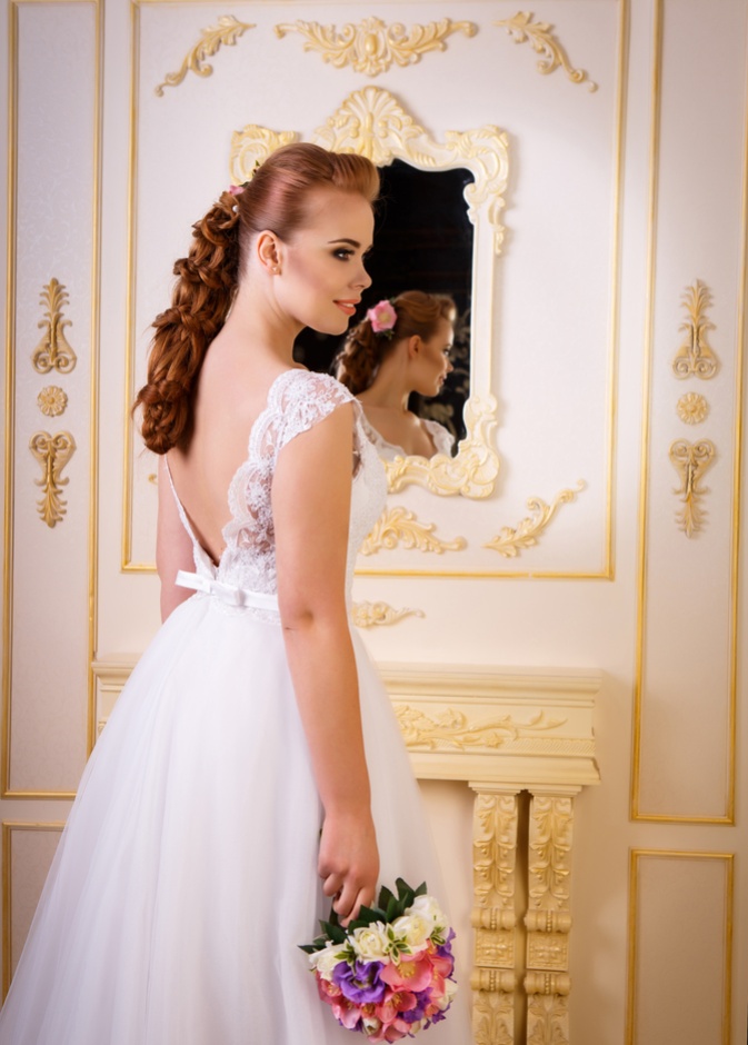 البيت لا ينقصه الان سوى دخولك ايه عروسا