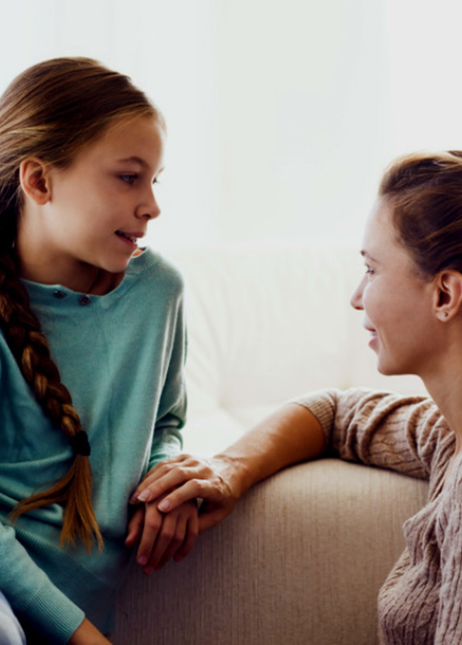 نصائح للام حول كيفية تأهيل ابنتها نفسيا وصحيا لاول دورة شهرية