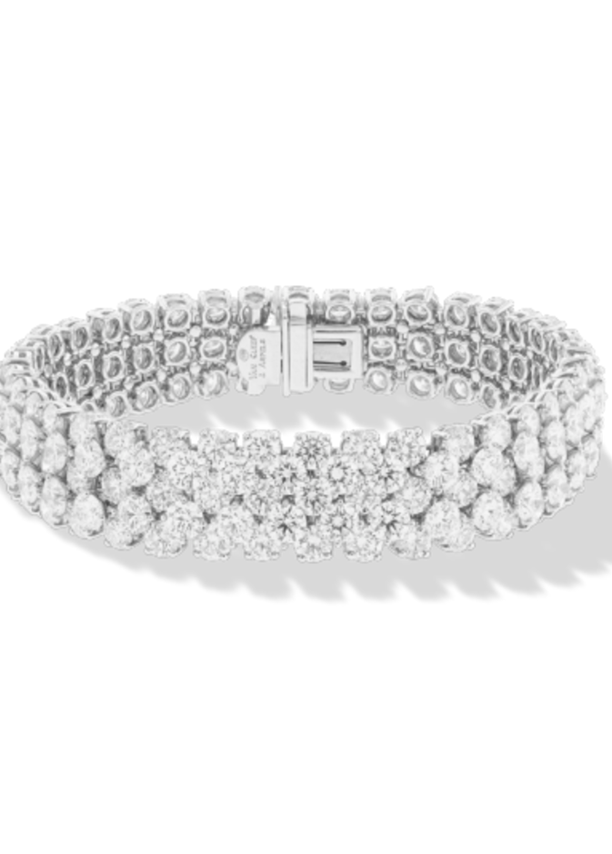 اساور ماسية للعروس من دار فان كليف أند آربلز Van Cleef & Arpels