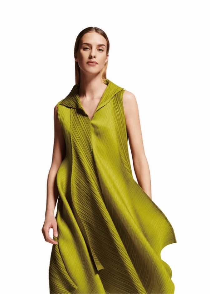 إفتتاح متجر علامة PLEATS PLEASE ISSEY MIYAKE في دبي