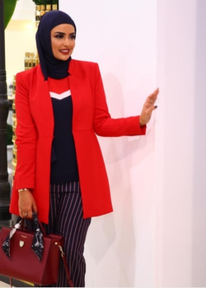 ازياء محجبات مع موضة الجينز المستقيم