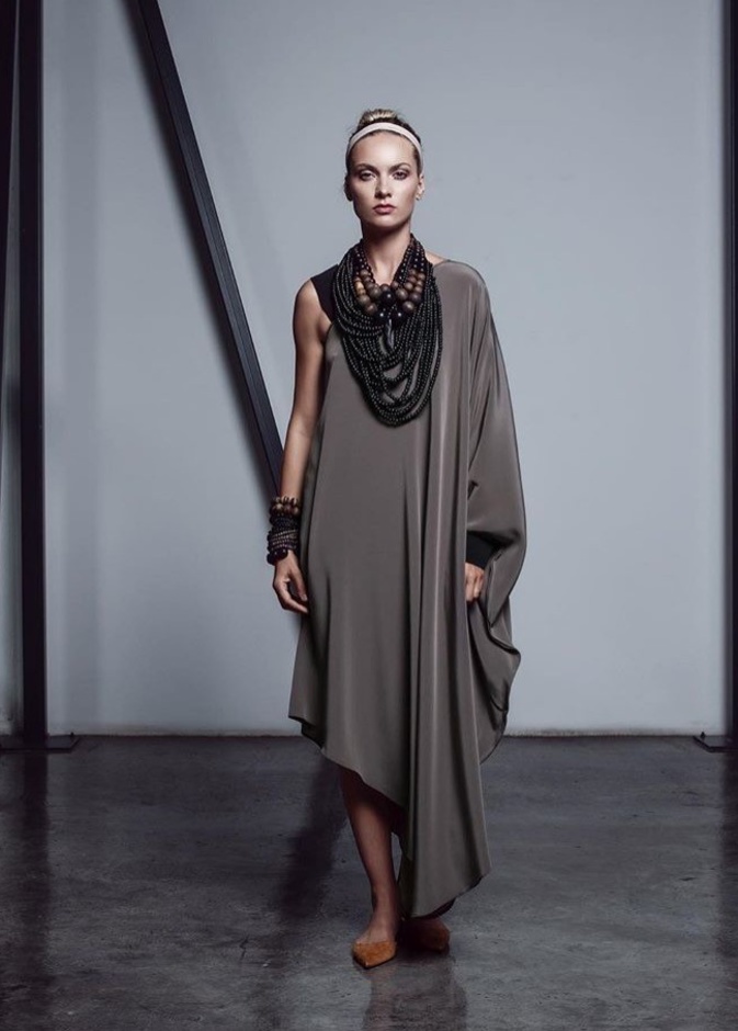 تميزت ازياء نورة آل الشيخ بالبساطة والأناقة