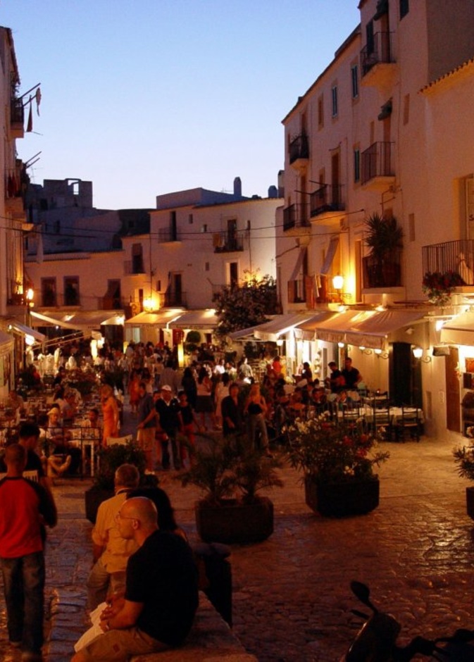 قصر اشبيلية من الداخل