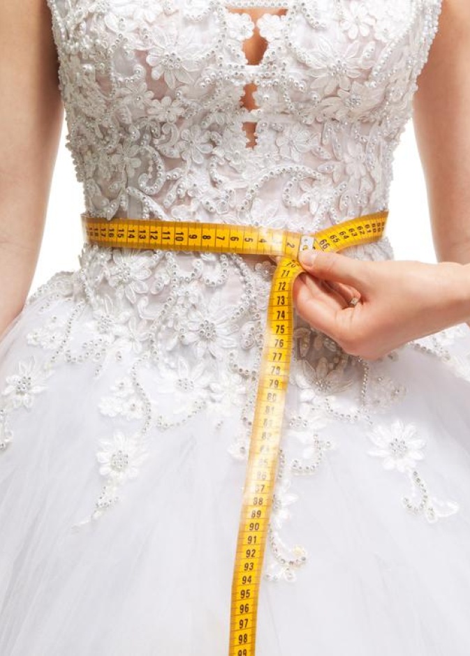 جسم مشدود وممشوق للعروس