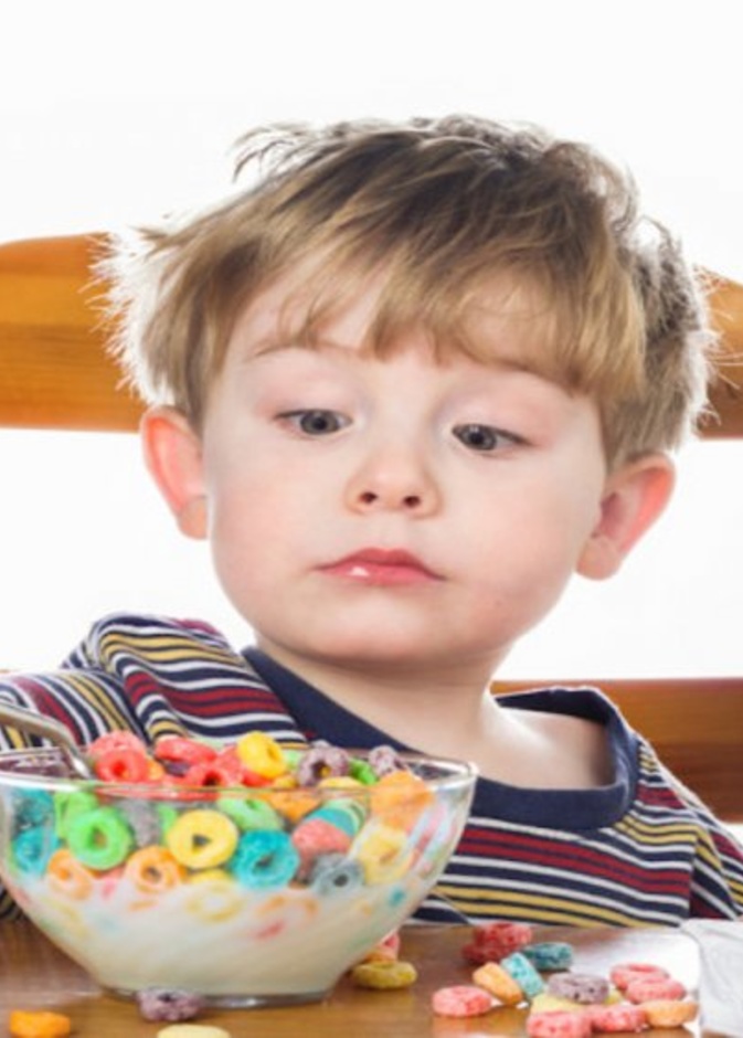 مكسبات الألوان الصناعية تسبب الام الجهاز الهضمي للأطفال