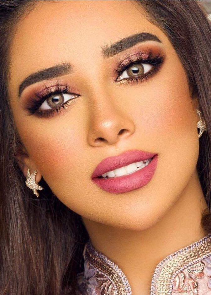الوان مكياج عيون قوي استوحيه من النجمة بلقيس