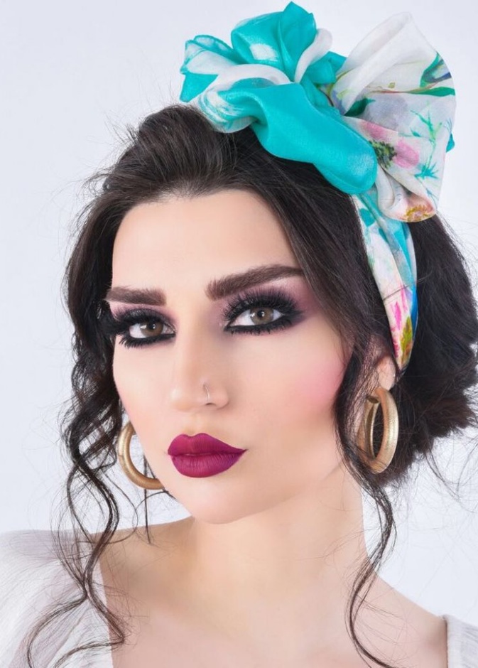 مكياج مميز من منى