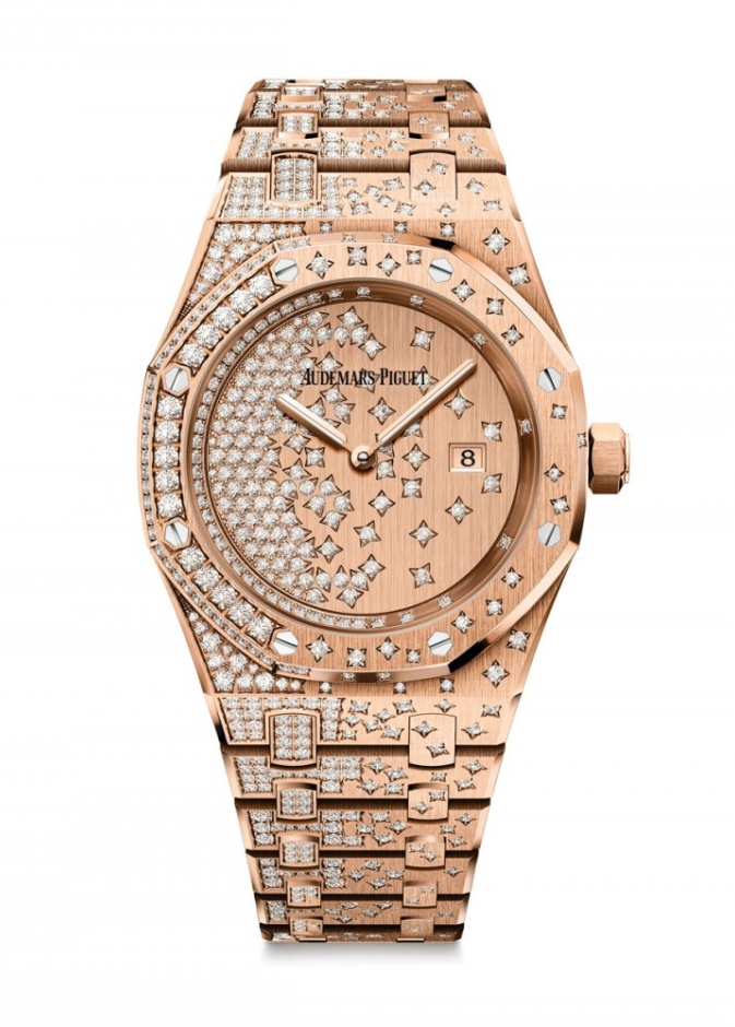 ساعة من فان كليف أند أربلز