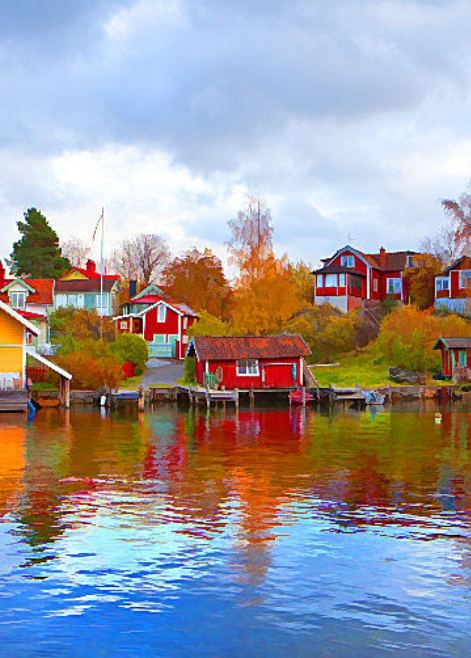 عرسان يستمتعون بالتزلج في السويد تحت شمس منتف الليل