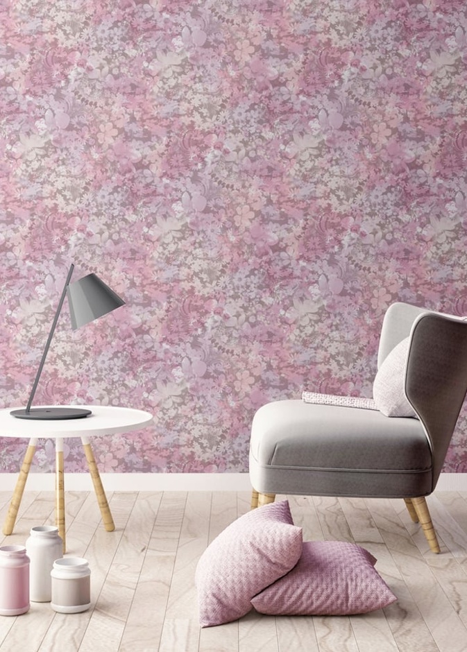 الجدار يتميز بألوان الباستيل و بالنقشات العشوائية