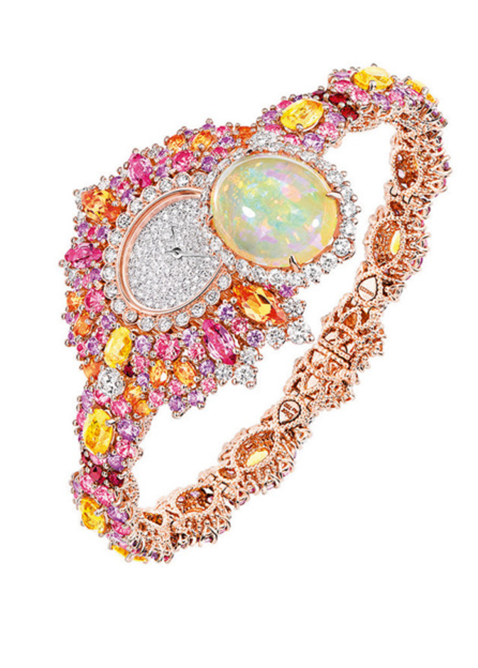 ساعة من ديور