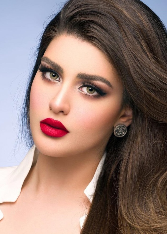 مكياج ناعم في عيد الاضحى بأسلوب مايا أحمد