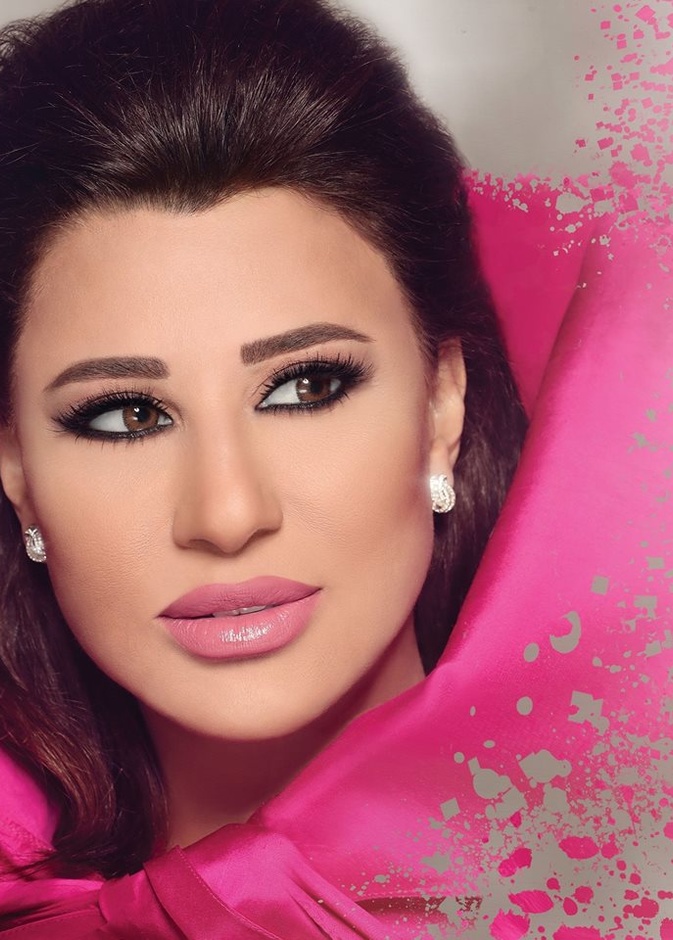 مكياج ناعم ووردي لعيد الفطر بأسلوب نجوى كرم