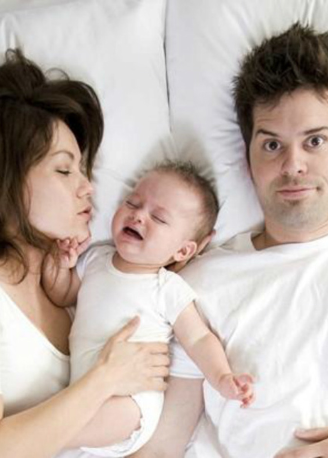 ينال الطفل استقلالية و أمان أكثر حين يكون في سريره