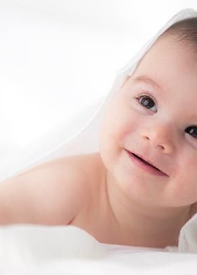 ما هو السن المناسب لإعطاء الطفل عنصر الحديد؟