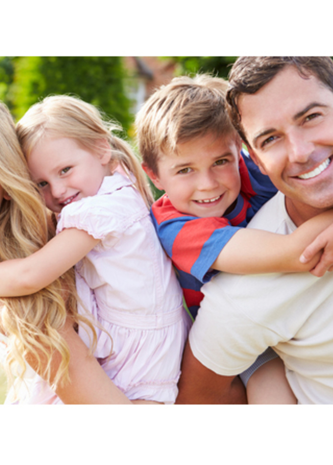 اسرته هي اولوية بالنسبة اليه ويحاول أن يوفر لهم كل أنواع الرفاهية والأمان