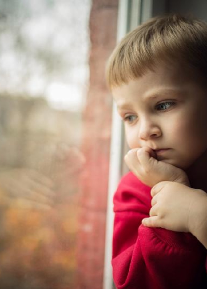 يمكن أن تؤثر المشكلة على قدرات الطفل التحصيلية و التعليمية