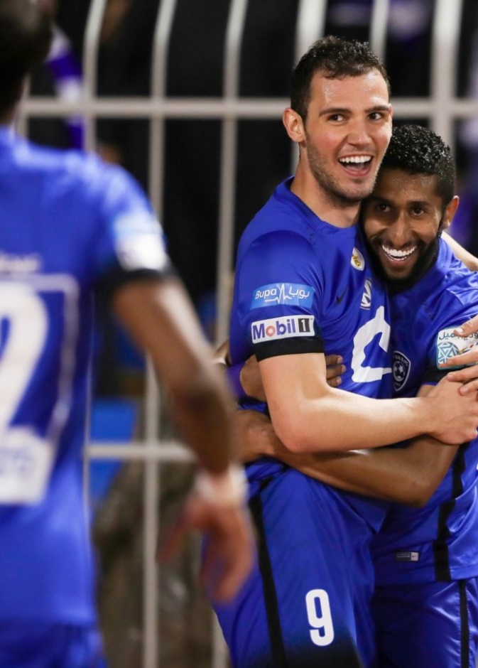 الهلال يتصدر الدوري السعودي